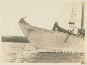 Image of View of Bowdoin at the beginning of freezing in, bow 